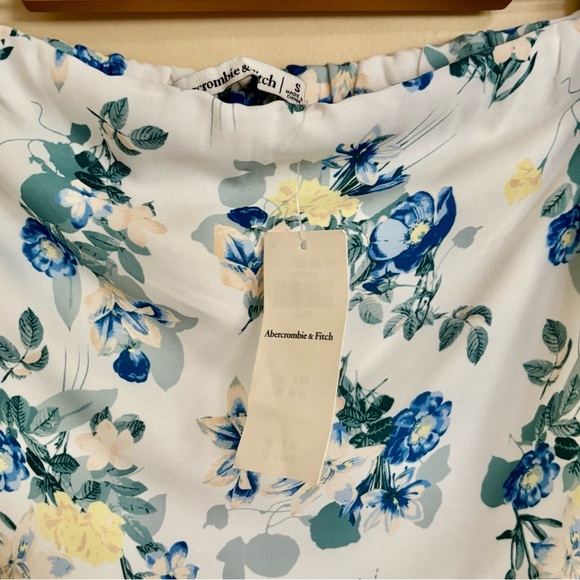 Abercrombie & Fitch| NWT Silky Floral Tube Top Blouse Sz S Brand NEW! - Picture 5 of 7